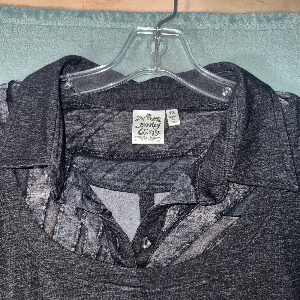 Women's Parsley & Sage Gray Black Tunic Top Size 1x Boho Patterned Artsy Button - Picture 3 of 12